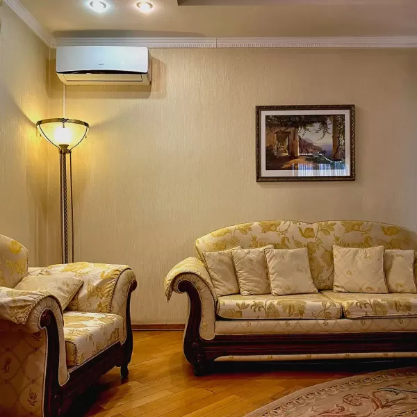 Апартамент в санатории Целебный Нарзан в городе Кисловодске - фотография