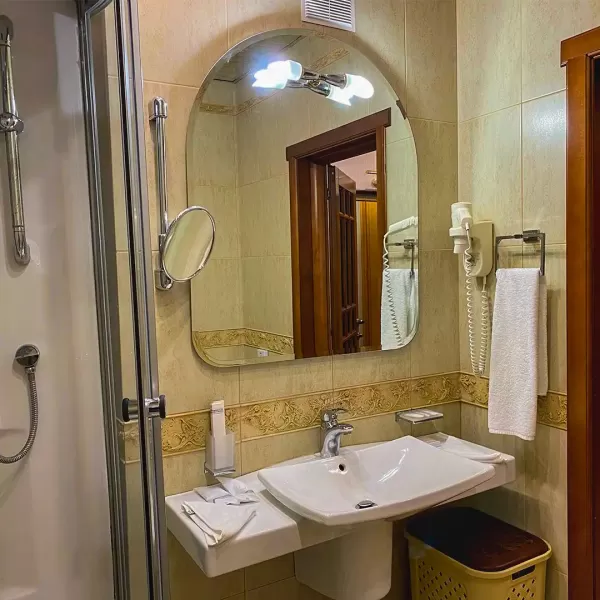 Апартамент в санатории Целебный Нарзан в городе Кисловодске - фотография