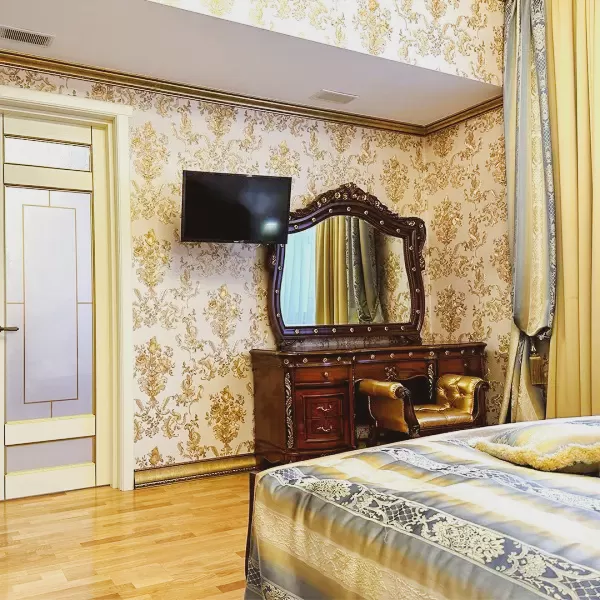 Номер Королевский люкс в санатории Целебный Нарзан в городе Кисловодске - фотография