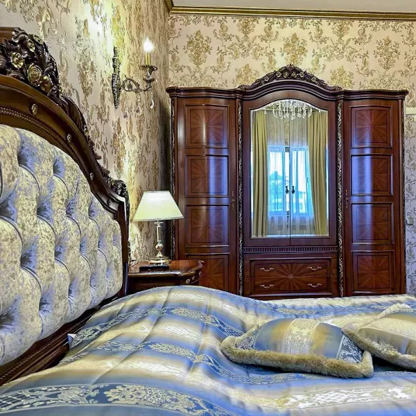 Номер Королевский люкс в санатории Целебный Нарзан в городе Кисловодске - фотография