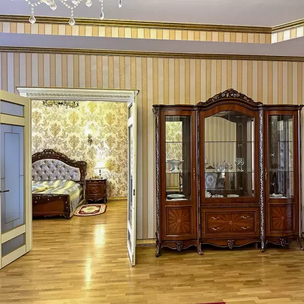 Номер Королевский люкс в санатории Целебный Нарзан в городе Кисловодске - фотография