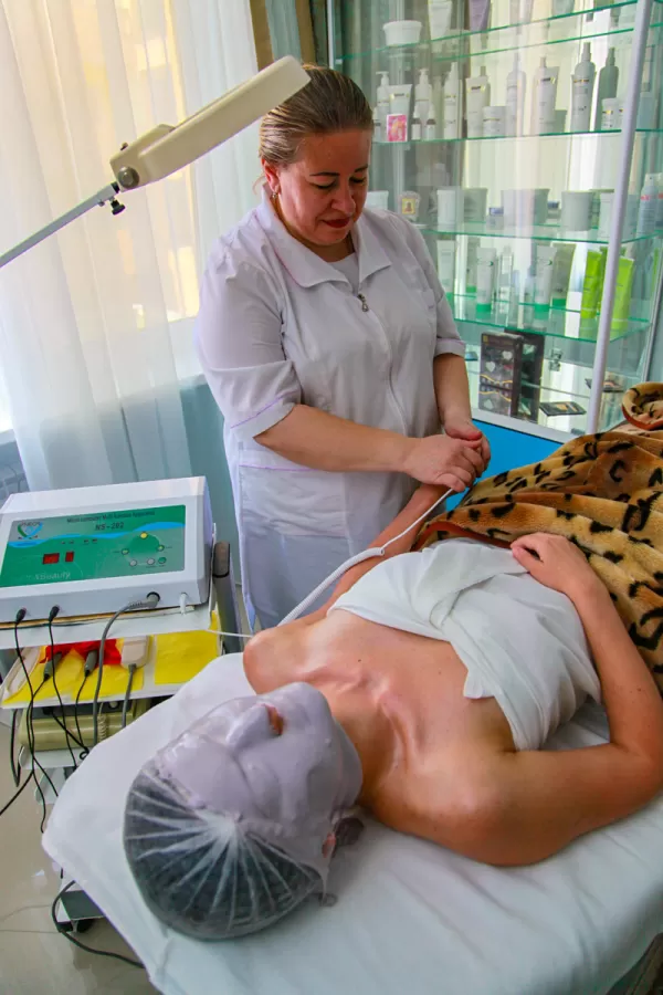 Косметолог на 3 этаже лечебного корпуса в санатории Целебный Нарзан в городе Кисловодске - фотография