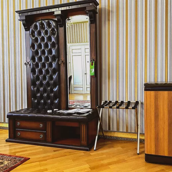 Номер Посольский люкс в санатории Целебный Нарзан в городе Кисловодске - фотография