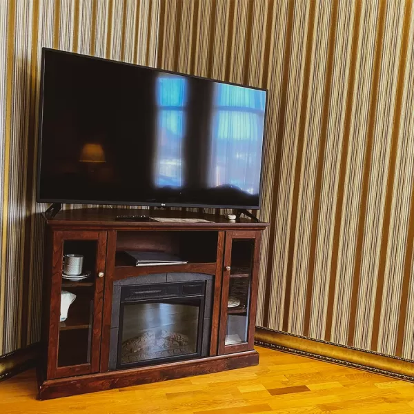 Номер Посольский люкс в санатории Целебный Нарзан в городе Кисловодске - фотография