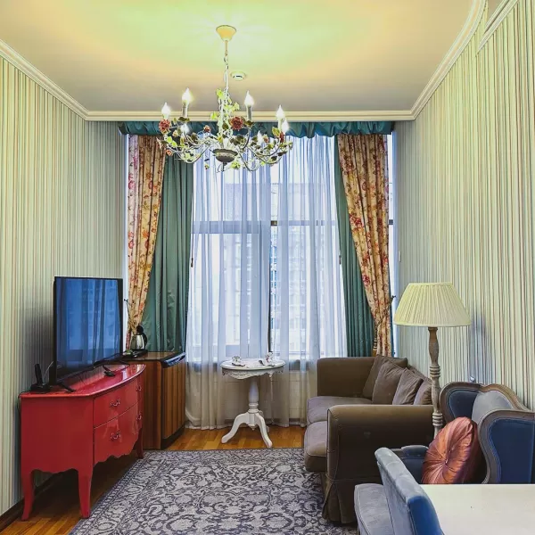 Номер Прованский люкс в санатории Целебный Нарзан в городе Кисловодске - фотография