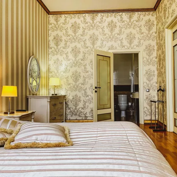 Номер Романтический люкс в санатории Целебный Нарзан в городе Кисловодске - фотография