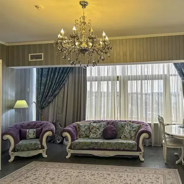 Номер Серебряный люкс в санатории Целебный Нарзан в городе Кисловодске - фотография