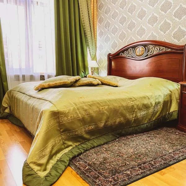 Номер Синдика люкс в санатории Целебный Нарзан в городе Кисловодске - фотография