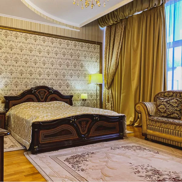 Номер Студия люкс в санатории Целебный Нарзан в городе Кисловодске - фотография