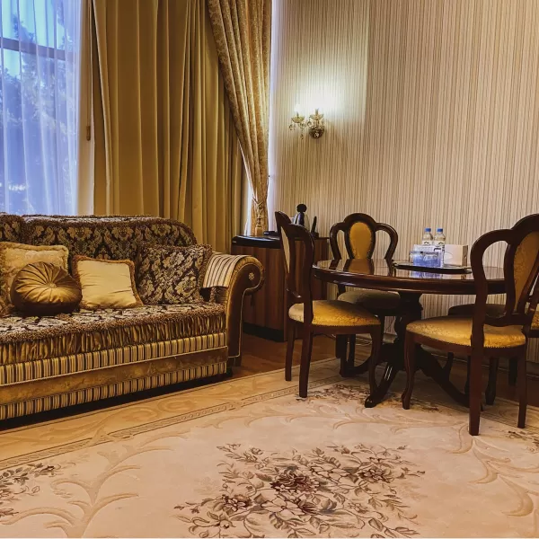 Номер Студия люкс в санатории Целебный Нарзан в городе Кисловодске - фотография