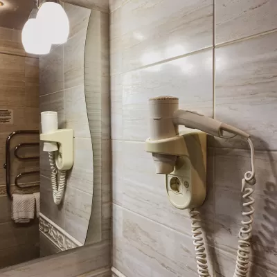 Номер Де люкс в санатории Целебный Нарзан в городе Кисловодске - фотография