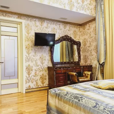 Номер Королевский люкс в санатории Целебный Нарзан в городе Кисловодске - фотография