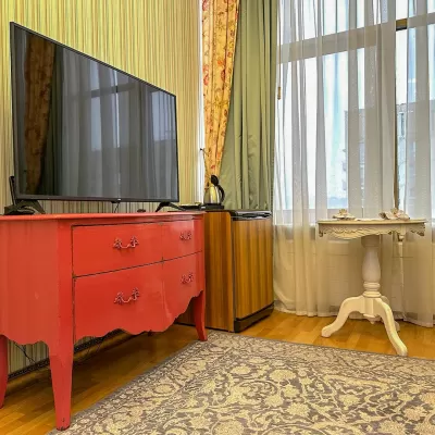 Номер Прованский люкс в санатории Целебный Нарзан в городе Кисловодске - фотография