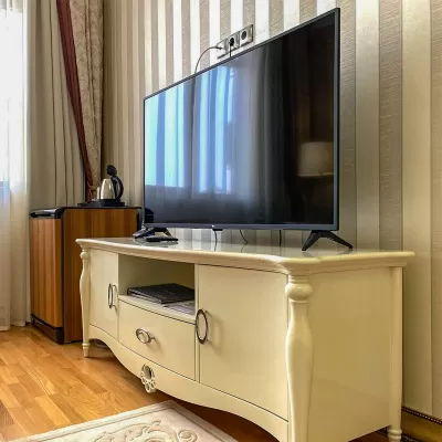 Номер Романтический люкс в санатории Целебный Нарзан в городе Кисловодске - фотография