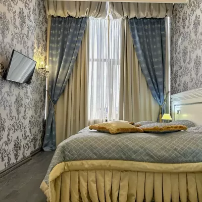 Номер Серебряный люкс в санатории Целебный Нарзан в городе Кисловодске - фотография