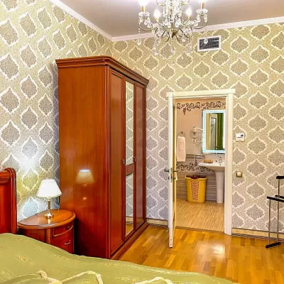 Номер Синдика люкс в санатории Целебный Нарзан в городе Кисловодске - фотография