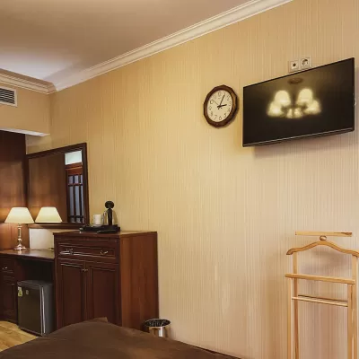 Номер Стандарт комфорт в санатории Целебный Нарзан в городе Кисловодске - фотография