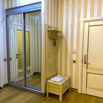 Номер Золотой люкс в санатории Целебный Нарзан в городе Кисловодске - фотография